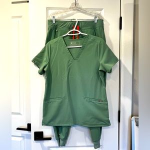 Used figs medium pants small top